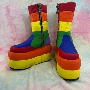 dELiA*s rainbow platform puffer boots